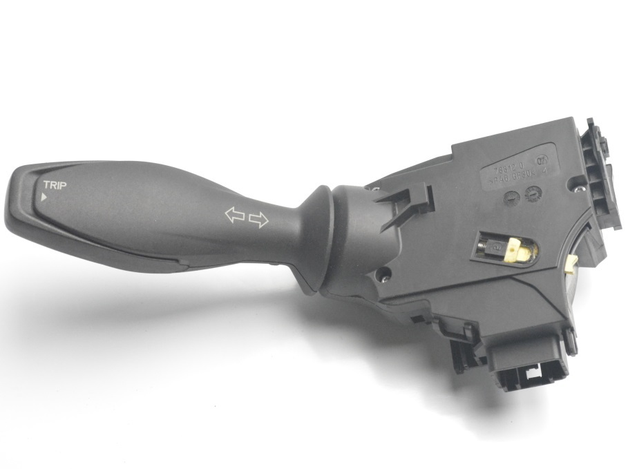 LLAVE LUCES FORD ECOSPORT 13-FIESTA 10