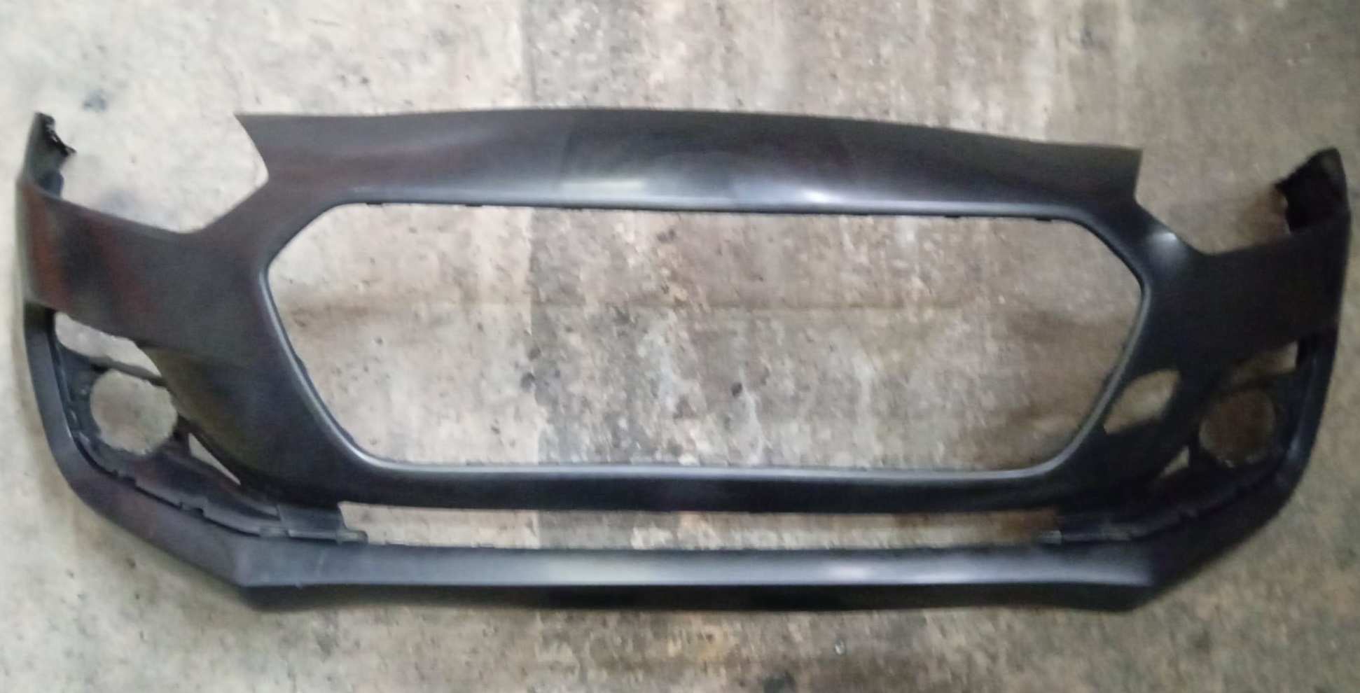 PARAGOLPE DEL SUZUKI SWIFT 1.2 GL 2020 ORIGINAL