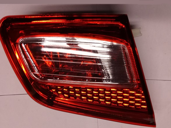 FAROL VALIJA IZQ FAW V5