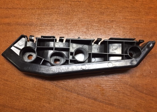 SOPORTE PARAG DEL IZQ BYD F3 14