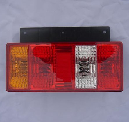 FAROL TRA IZQ EFFA CAMION