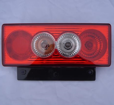 FAROL TRA DER FAW CAMION