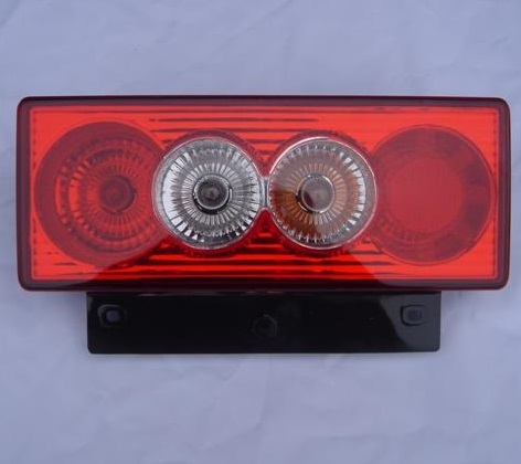 FAROL TRA IZQ FAW CAMION