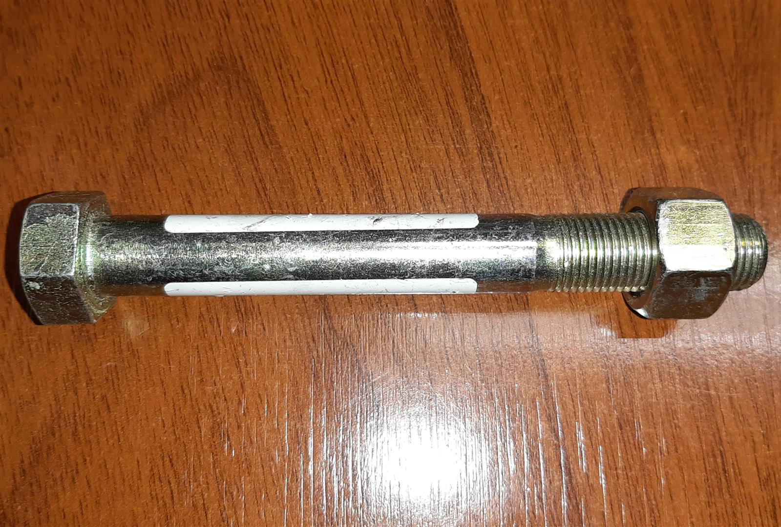 PERNO ELASTICO TRA (TORNILLO DE GRILLETE)INF (2)