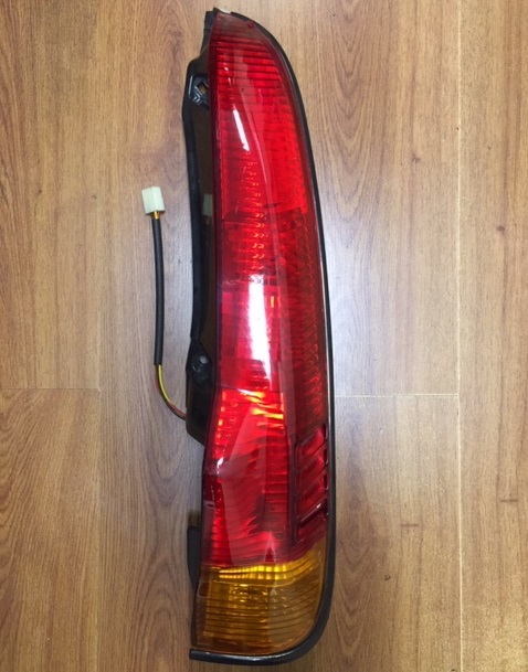 FAROL TRA DER DAIHATSU TERIOS-ZOTYE NOMAD