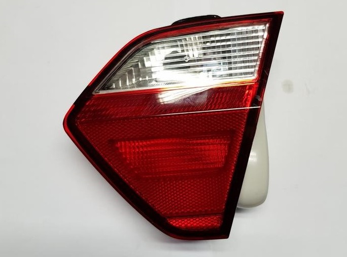 FAROL VALIJA DER VW GOL VI 13 SEDAN