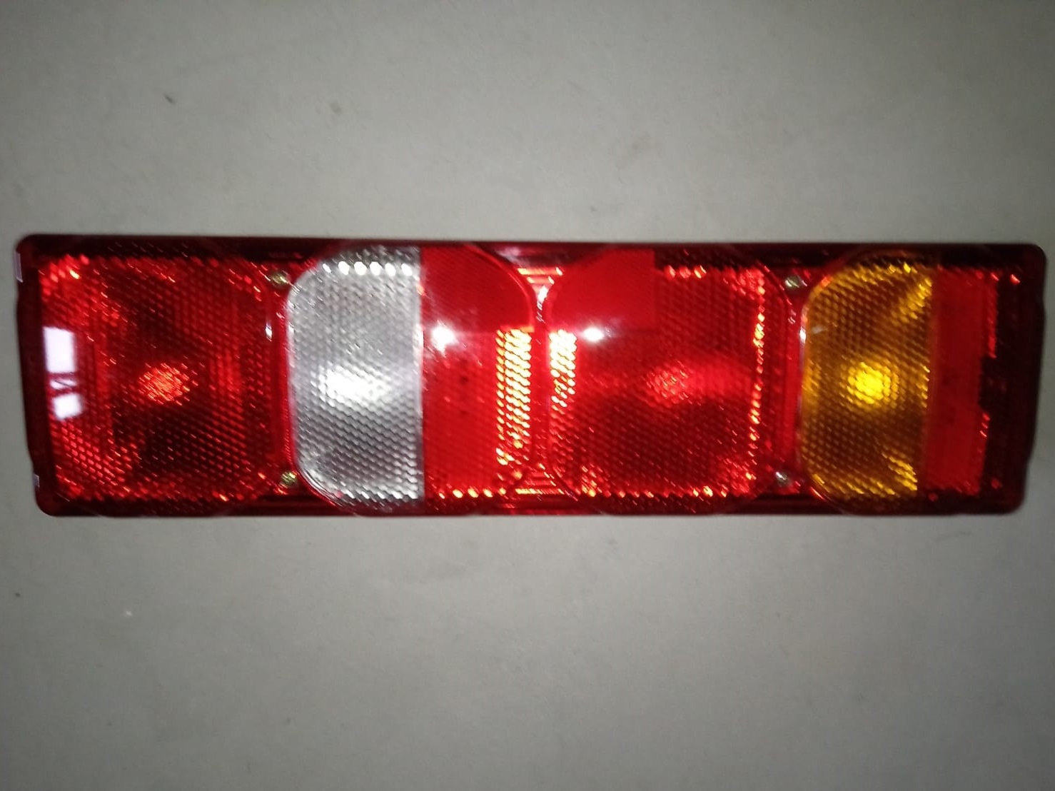 FAROL TRA DER HOWO T5G