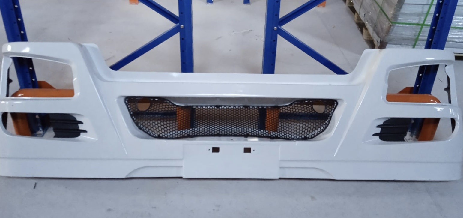 PARAGOLPE DEL SINOTRUK HOWO (METAL)