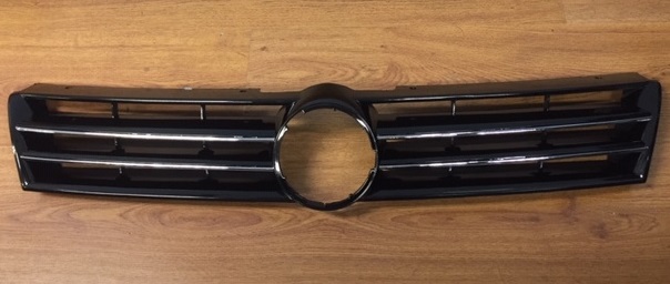CARETA VW FOX-SURAN 10 (MOLDURA CROMADA)