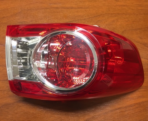 FAROL TRA DER TOYOTA COROLLA 11 (LAMPARA) DEPO