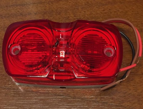 FAROL LATERAL ZORRA LED S/BASE ROJO RECTANGULAR