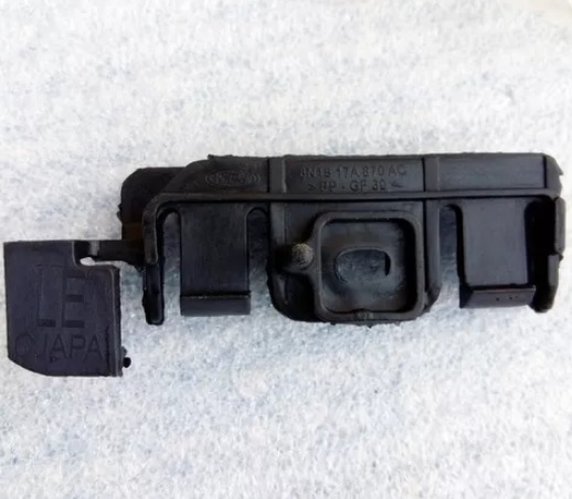 SOPORTE PARAG DEL IZQ FORD ECOSPORT 08