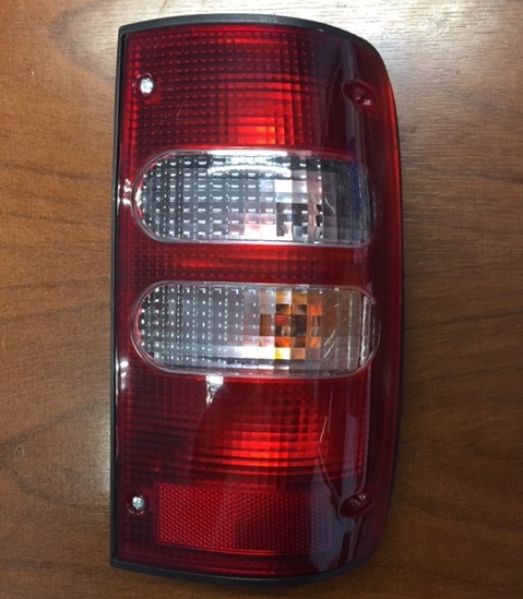 FAROL TRA DER ZX ADMIRAL 2007 2 LINEAS BLANCAS