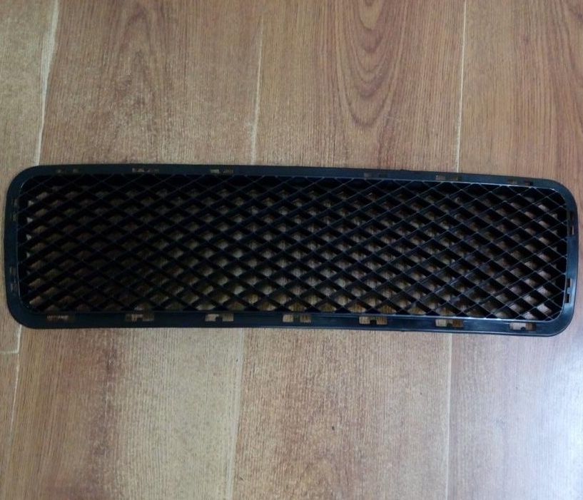 REJILLA PARAG DEL VW GOL III 04 (B)