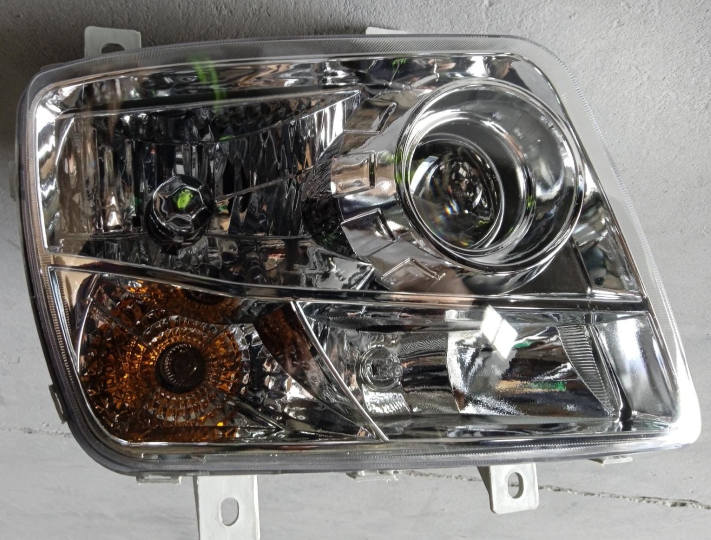 SEMIOPTICA DER FOTON AUMAN 25-320 TITAN