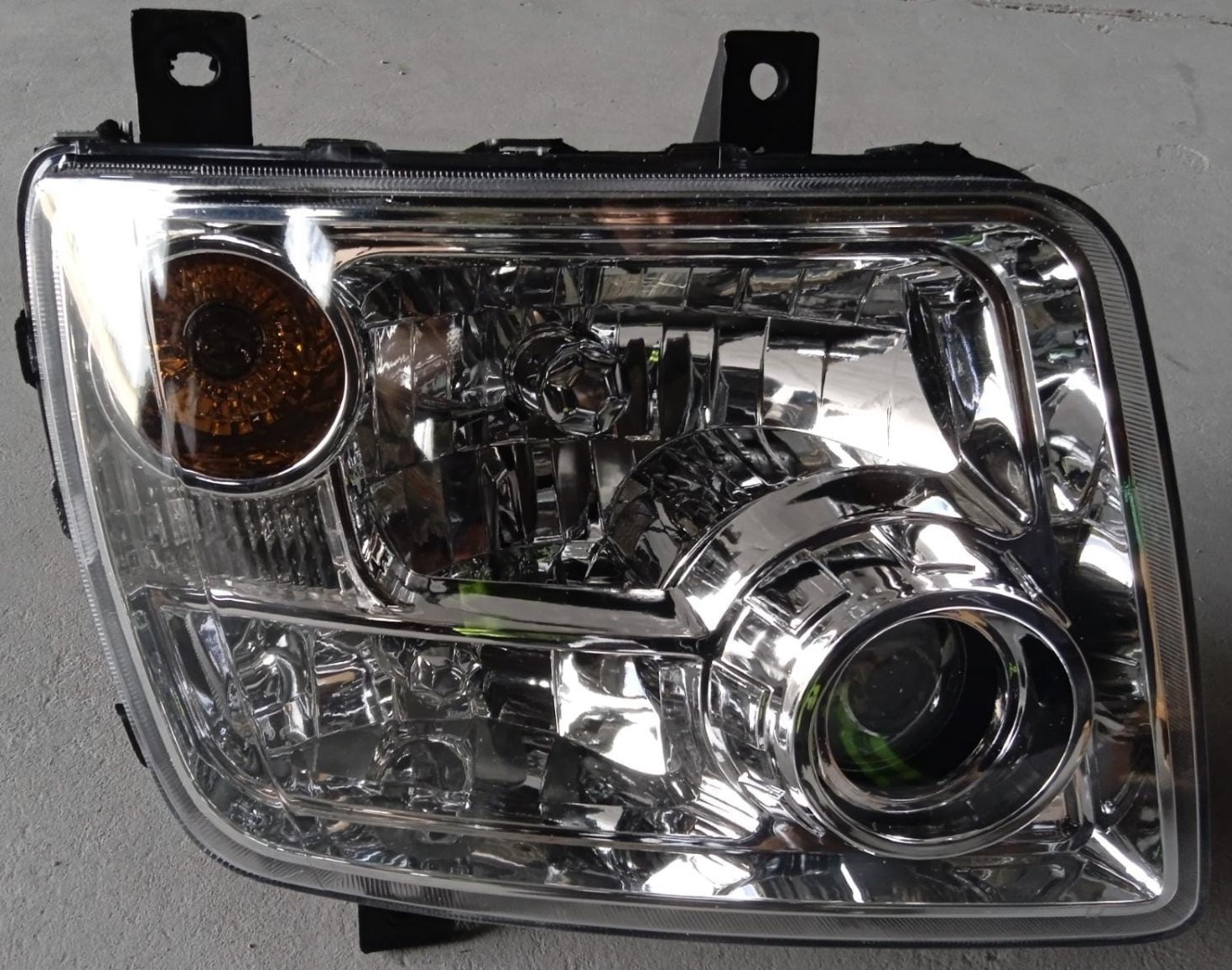 SEMIOPTICA DER FOTON AUMAN TX 3234
