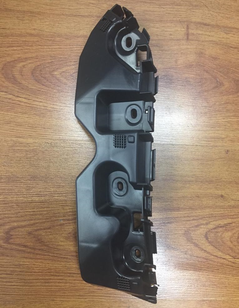 SOPORTE PARAG DEL DER RENAULT DUSTER 11 (PLAS) (A)
