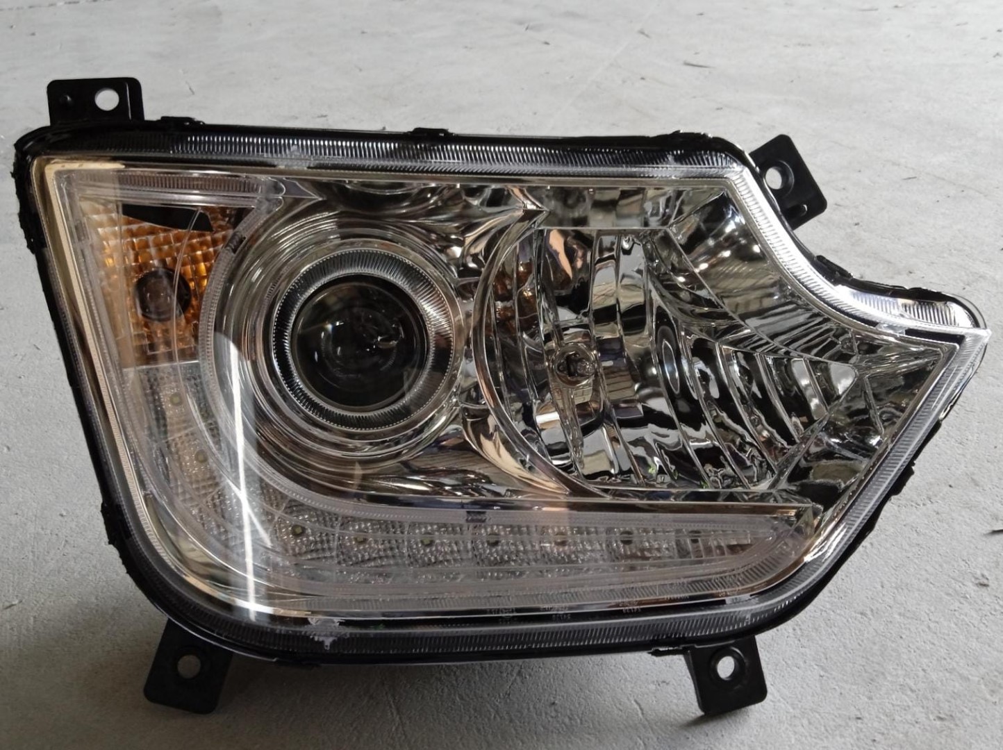 SEMIOPTICA DER FOTON AUMAN BJ-1226 245