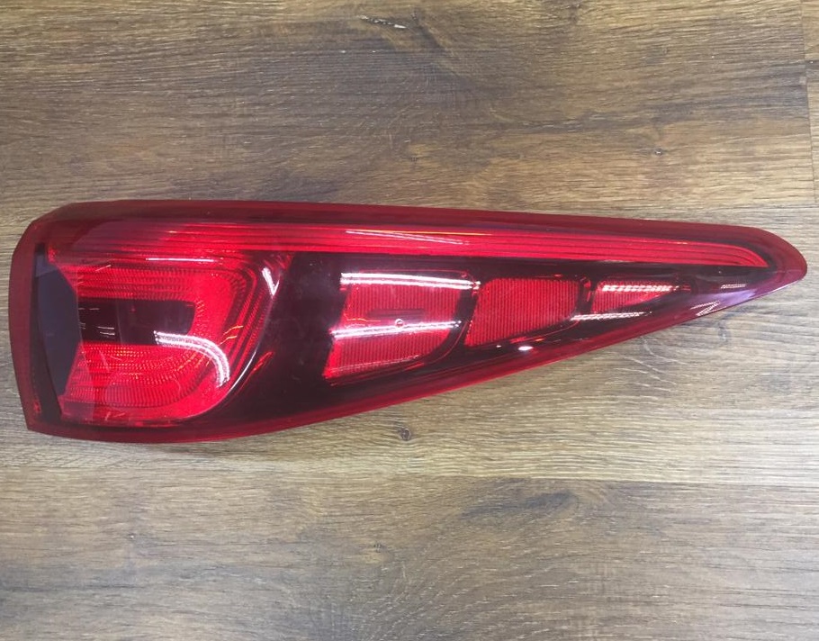 FAROL TRA DER KIA SPORTAGE 17