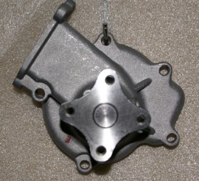BOMBA AGUA NISSAN SENTRA B13-14 N 16v BREME