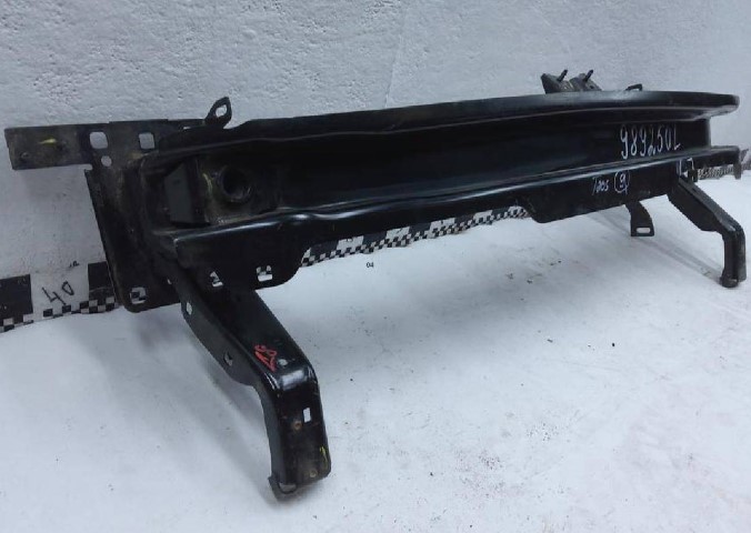 REFUERZO PARAG DEL VW TAOS 22 (GRUESO)
