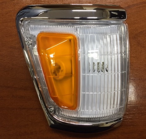 FAROL DEL DER TOYOTA HILUX 92 (4WD) (CRO) DEPO