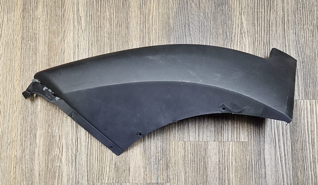 MOLDURA PARAG DEL IZQ JETOUR X70