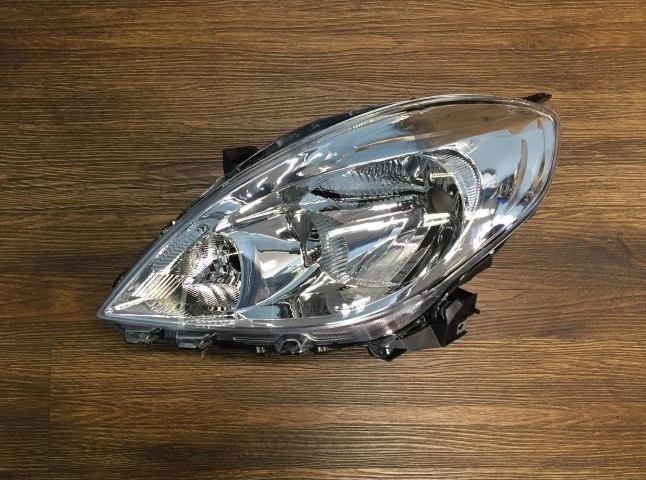 SEMIOPTICA IZQ NISSAN VERSA 2011-2014