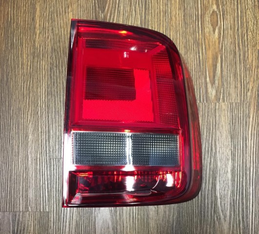 FAROL TRA DER VW SAVEIRO VII 17 (FUME)