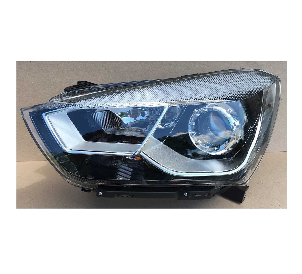 SEMIOPTICA IZQ JAC S2 2018