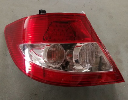 FAROL TRA IZQ BYD F3